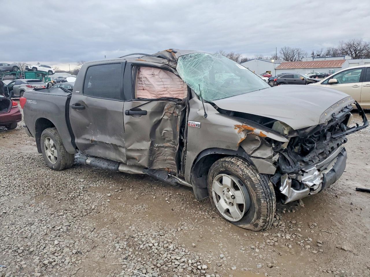 2011 TOYOTA TUNDRA