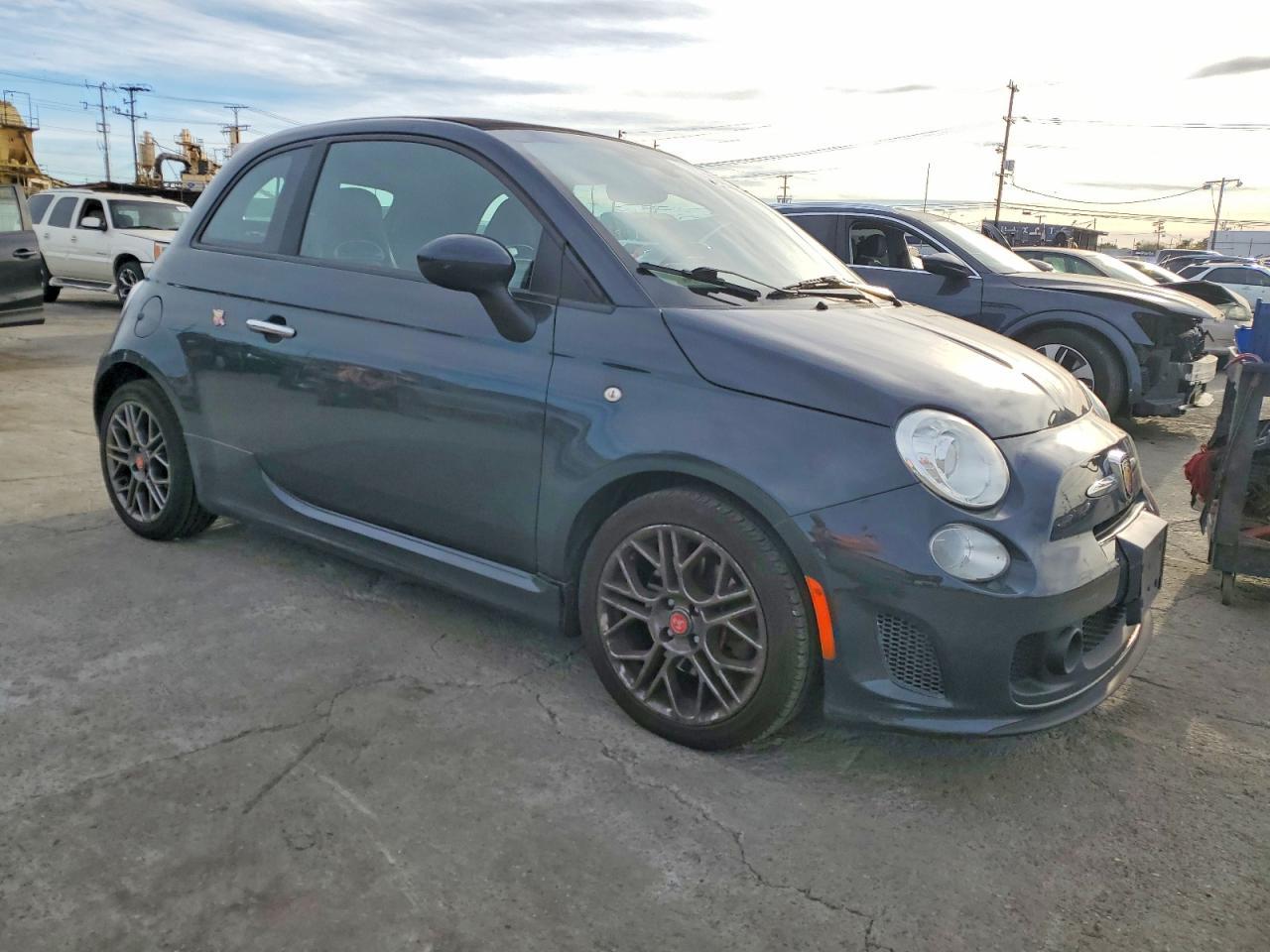 2017 FIAT 500