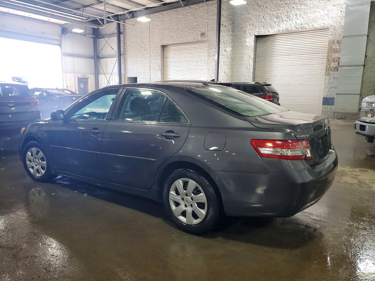 2010 TOYOTA CAMRY