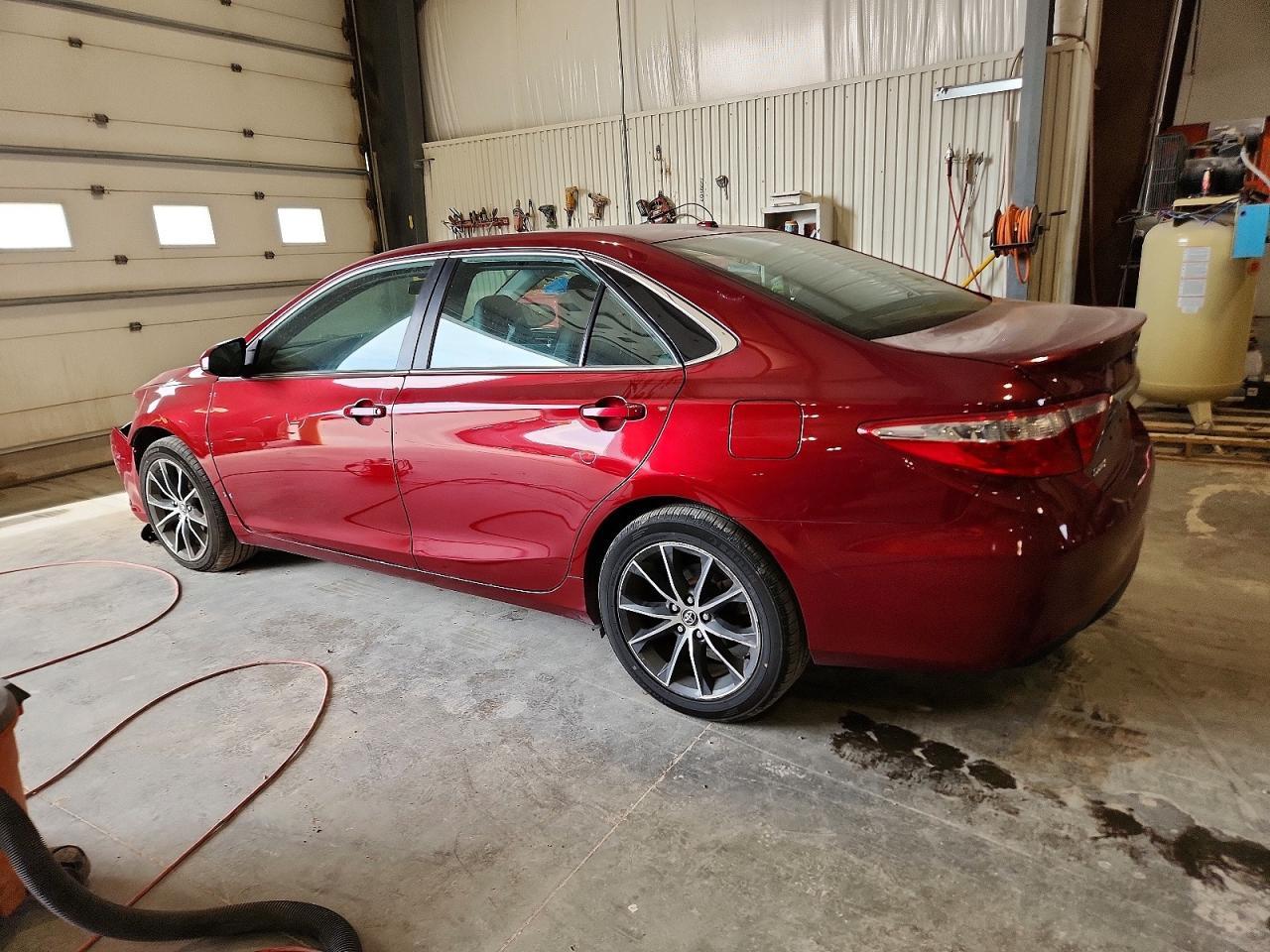 2015 TOYOTA CAMRY
