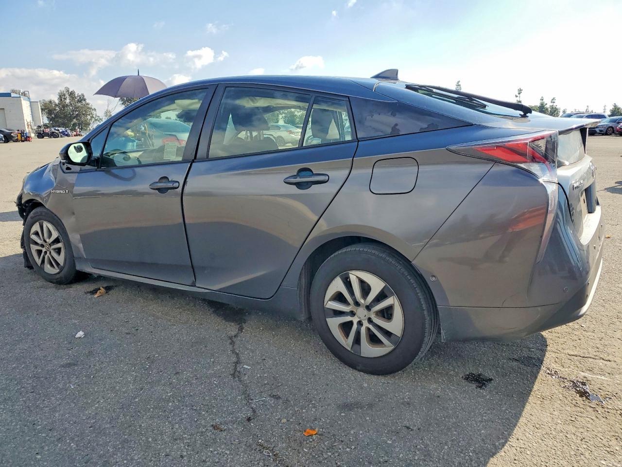2018 TOYOTA PRIUS
