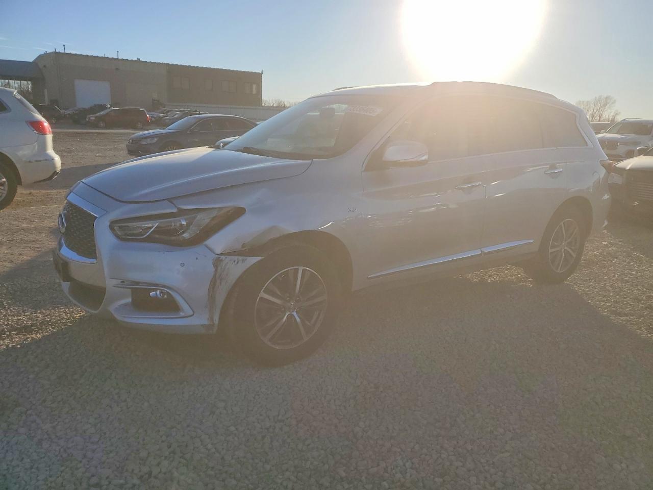 2016 INFINITI QX60
