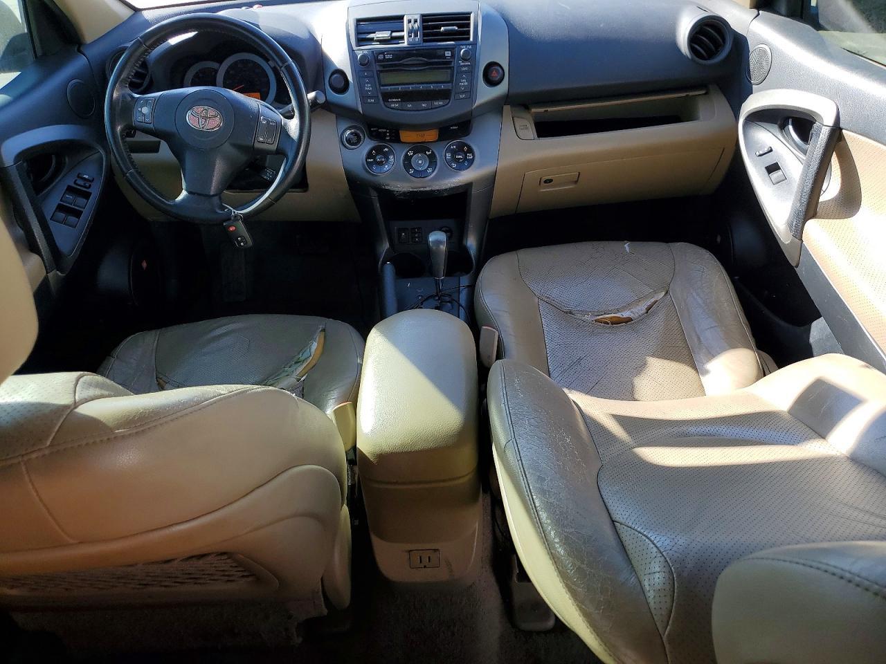 2011 TOYOTA RAV4