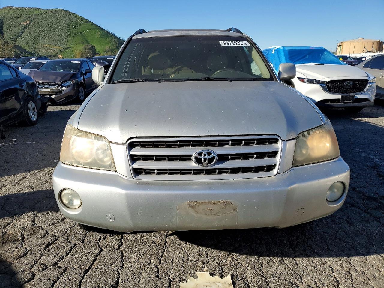 2003 TOYOTA HIGHLANDER