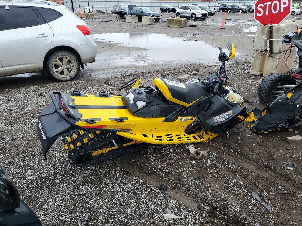 2024 SKIDOO