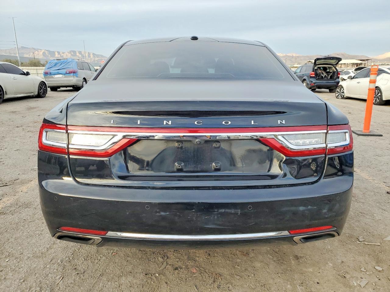 2017 LINCOLN Continental