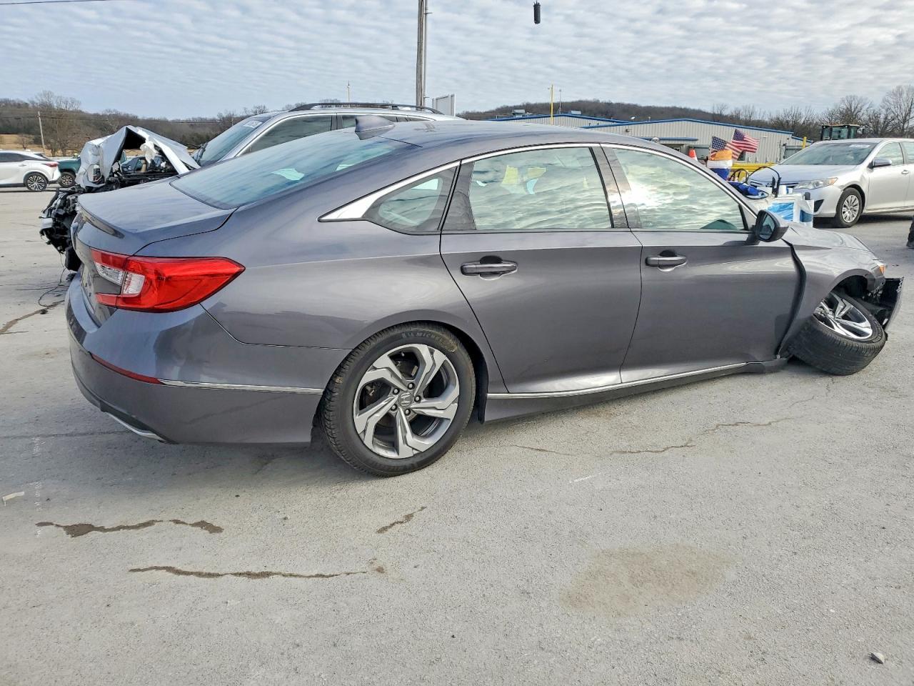 2018 HONDA ACCORD