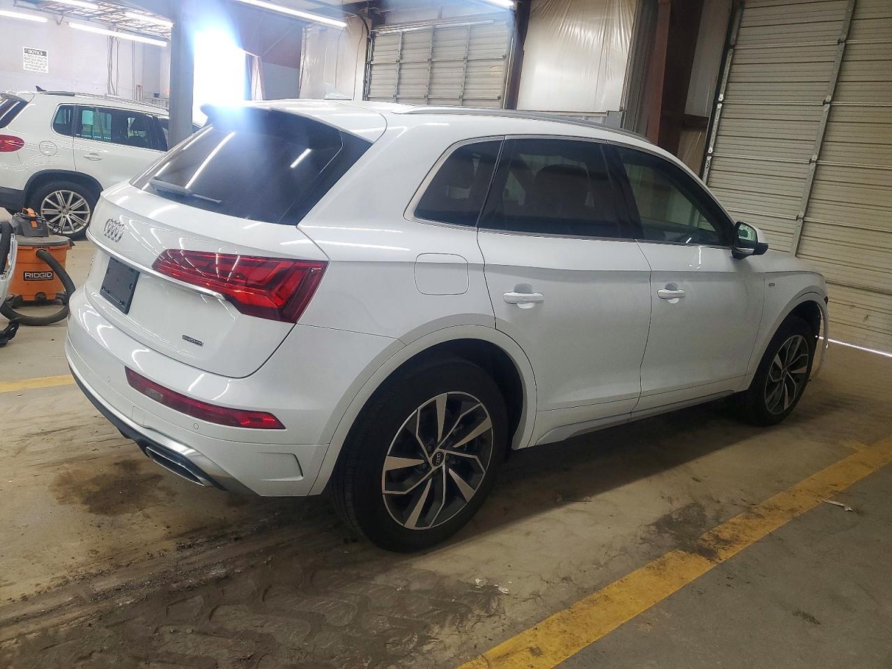2024 AUDI Q5