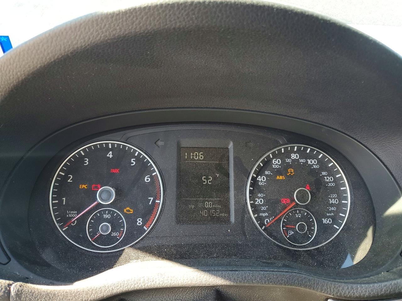 2014 VOLKSWAGEN Passat