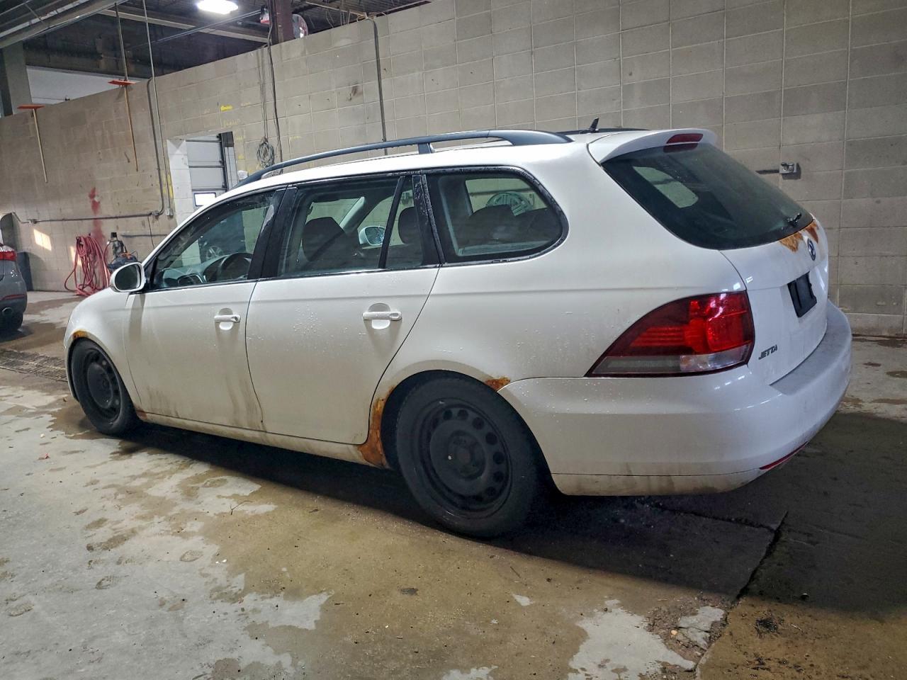 2011 VOLKSWAGEN JETTA