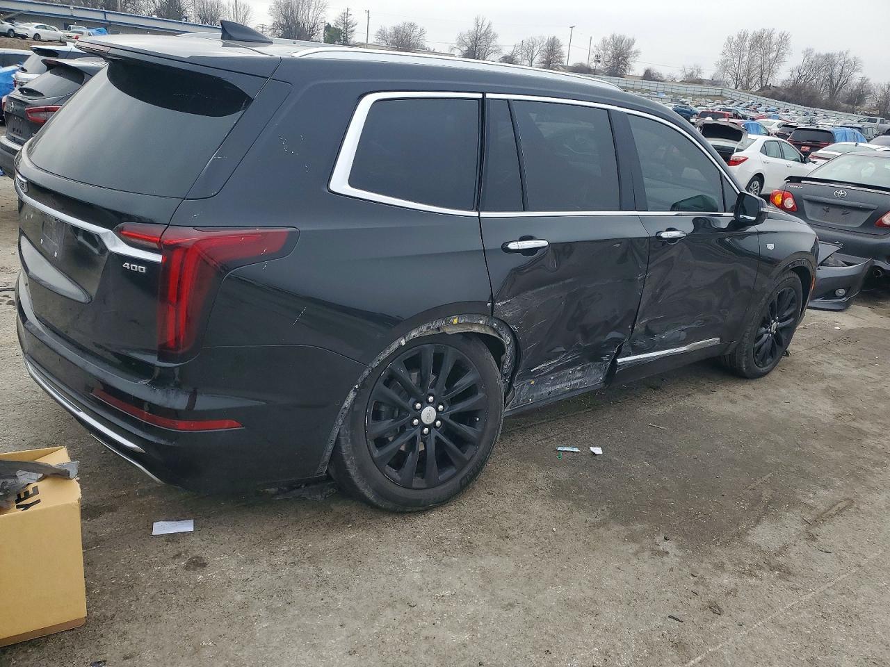 2021 CADILLAC XT6