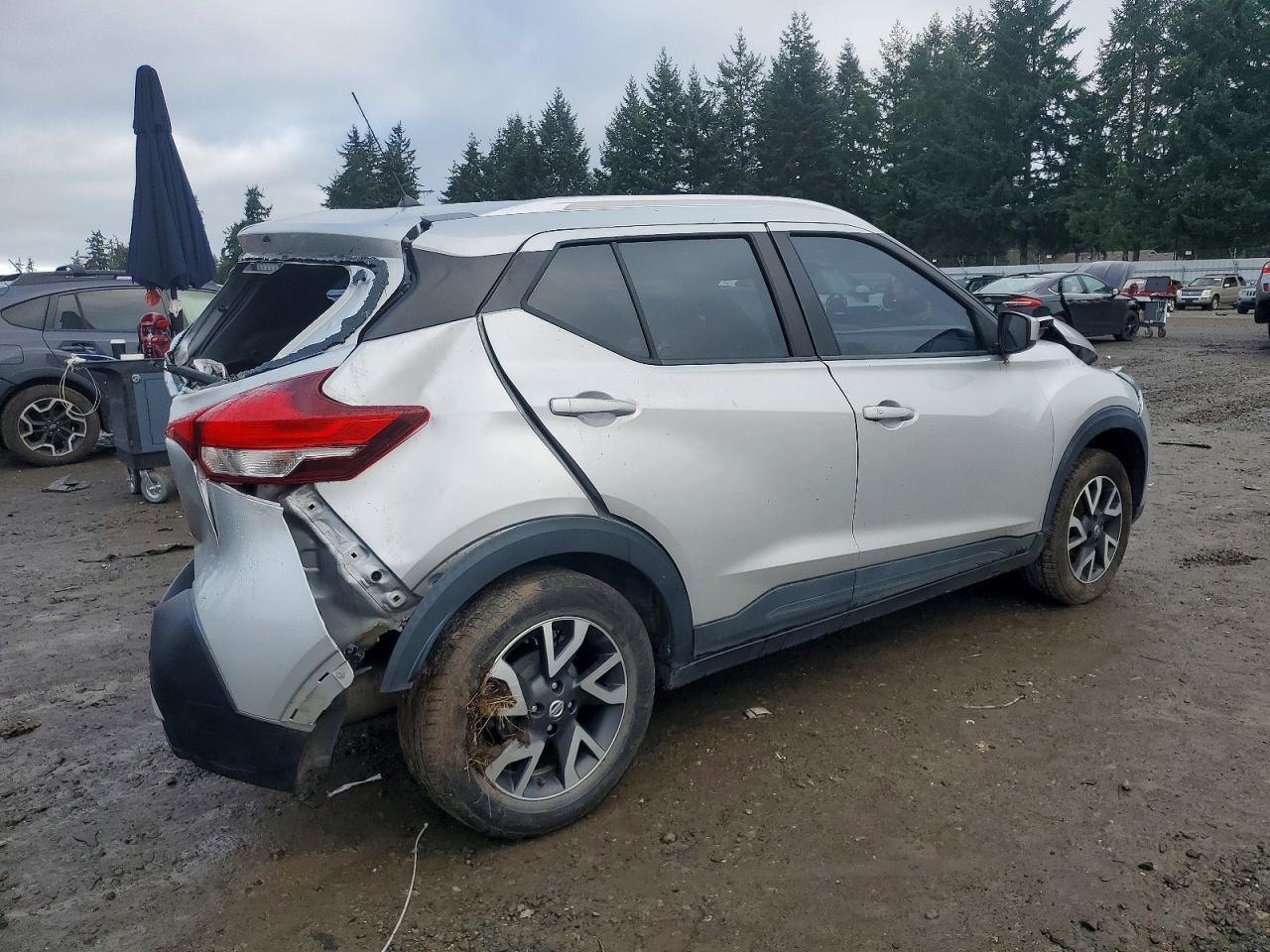 2018 NISSAN KICKS