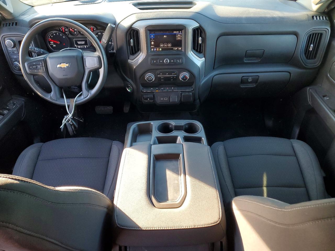 2023 CHEVROLET Silverado