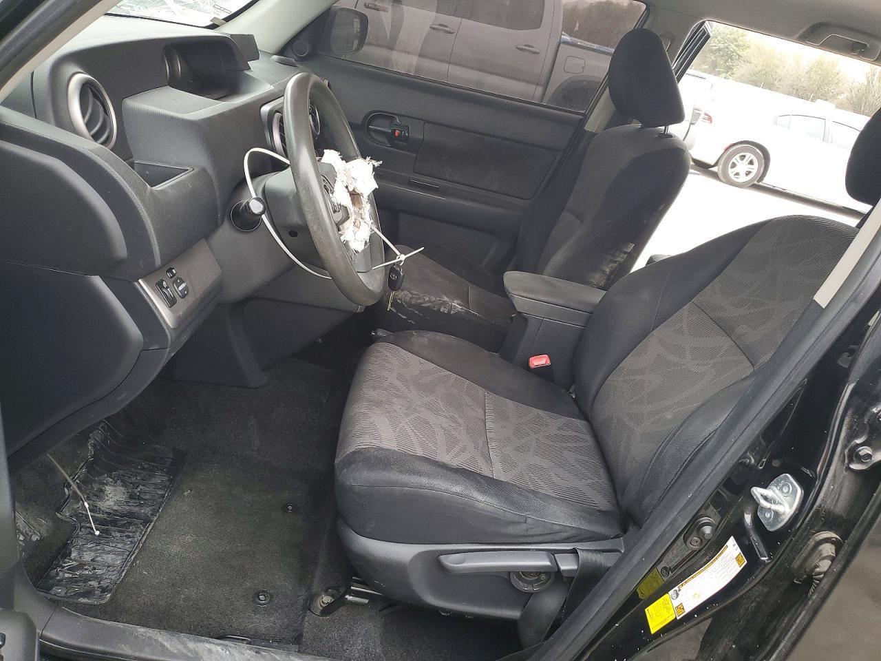 2013 TOYOTA SCION
