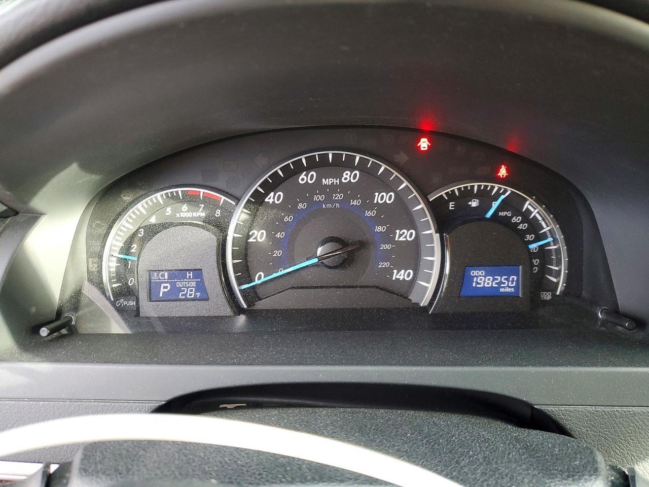 2012 TOYOTA CAMRY