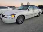 2000 LINCOLN Town Car