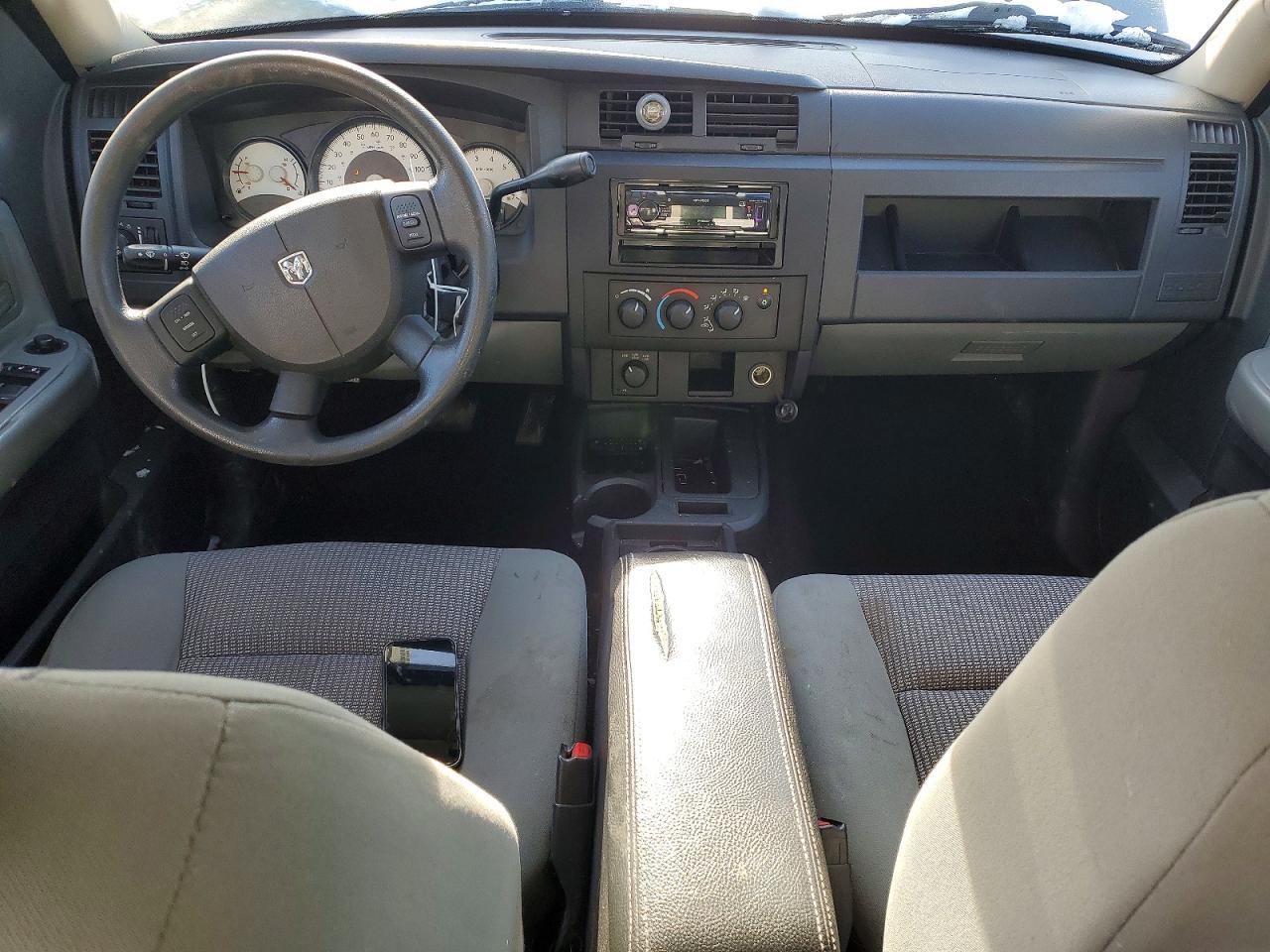 2010 DODGE Dakota