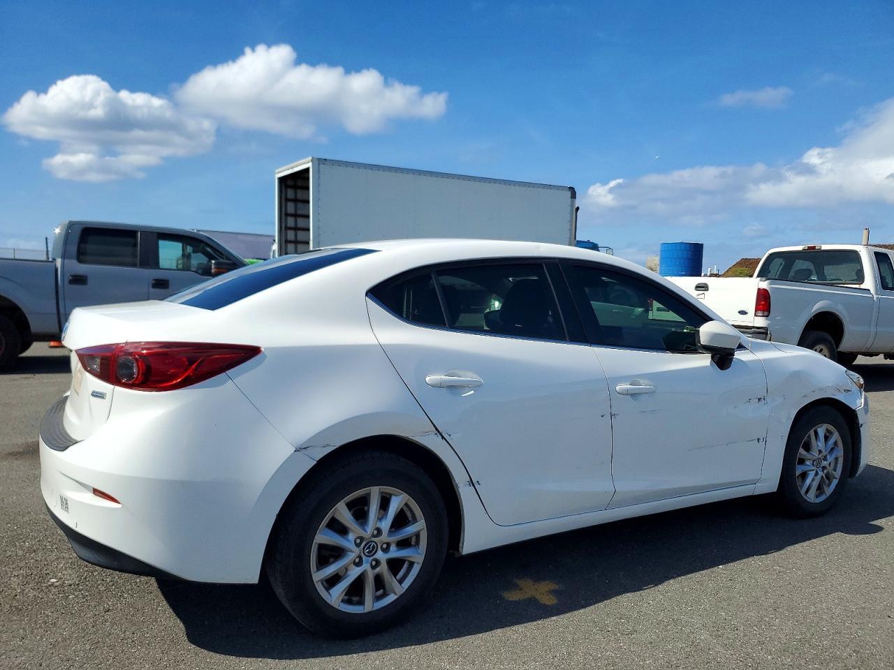 2018 MAZDA 3