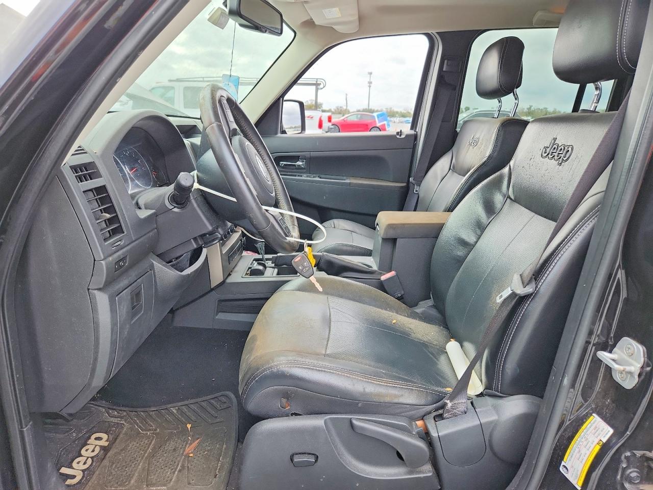2012 JEEP Liberty