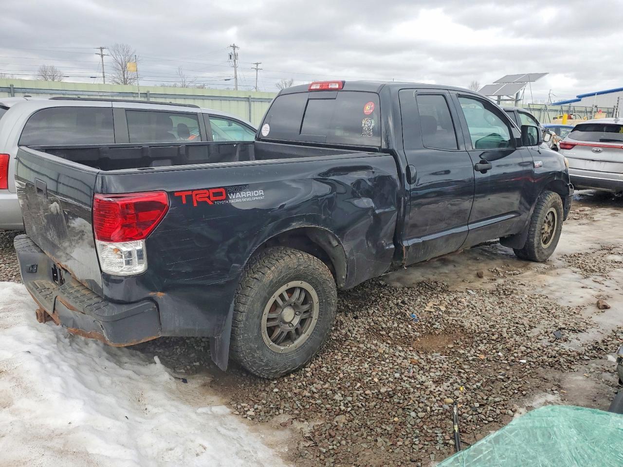 2011 TOYOTA TUNDRA