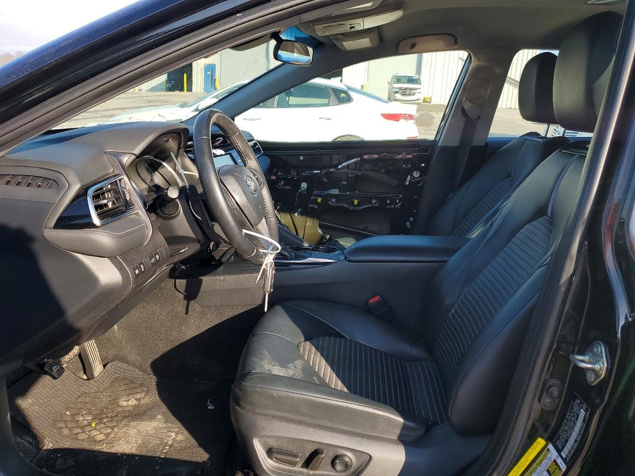 2018 TOYOTA CAMRY