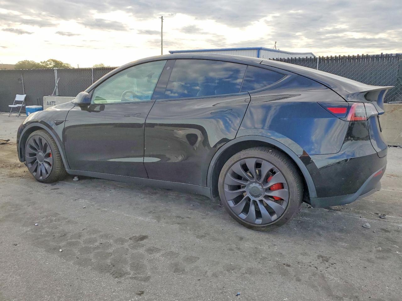 2021 TESLA MODEL Y