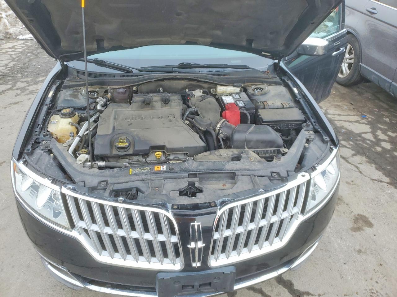 2012 LINCOLN MKZ