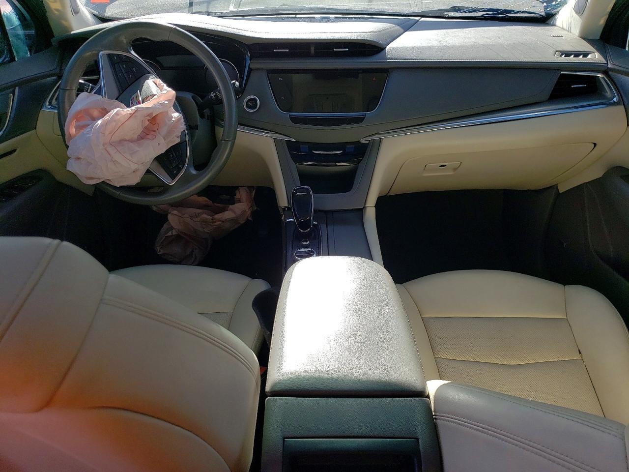 2020 CADILLAC XT5