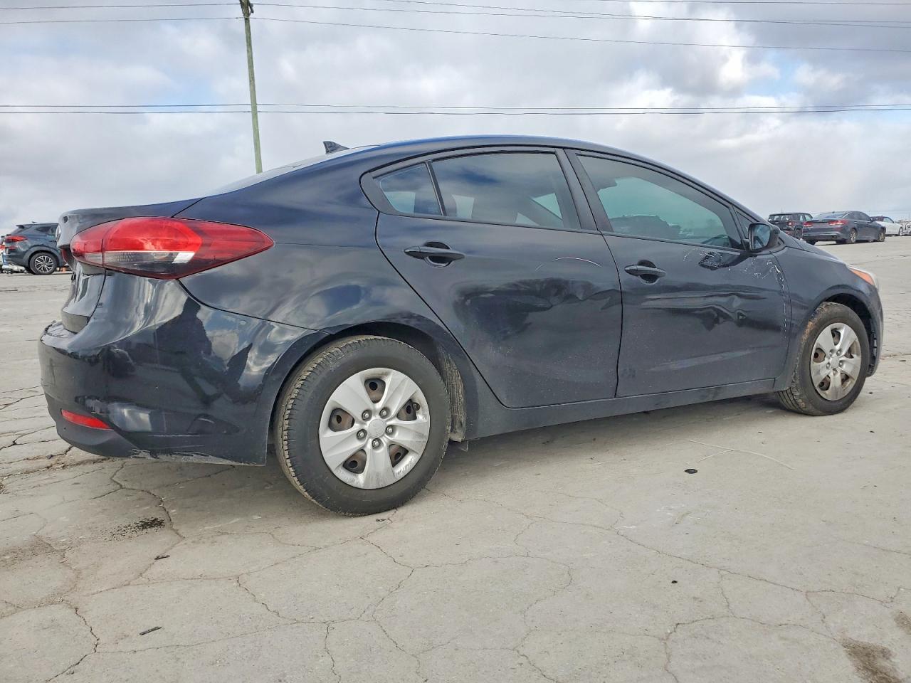 2017 KIA FORTE