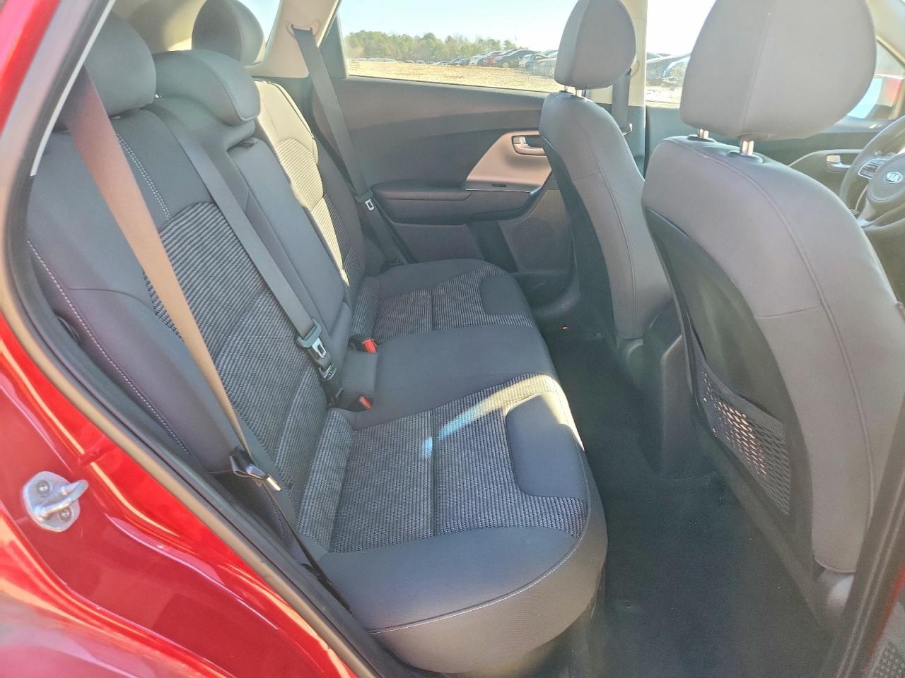 2017 KIA Niro
