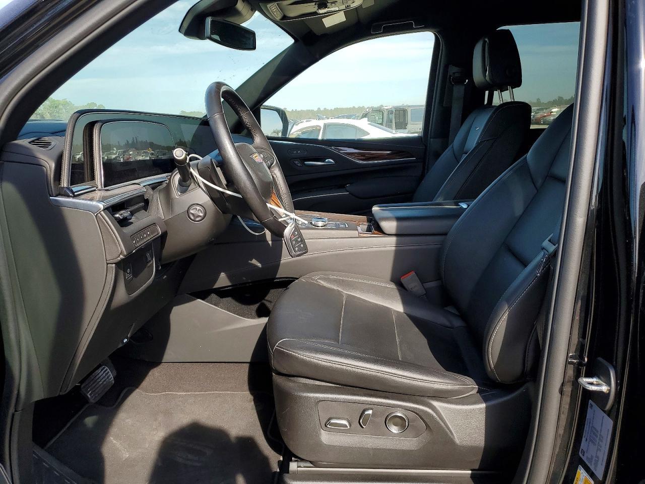 2024 CADILLAC Escalade ESV