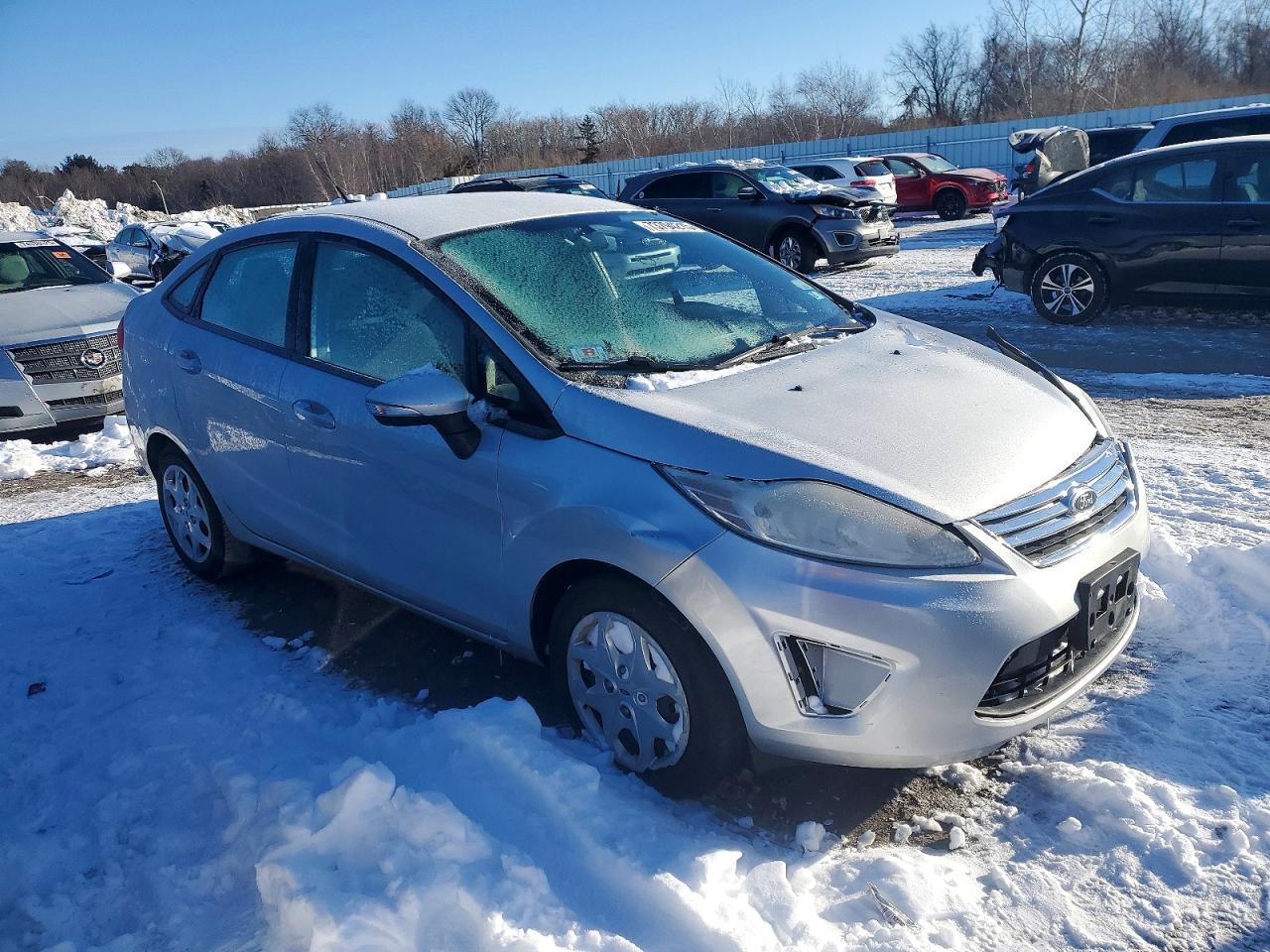 2013 FORD Fiesta
