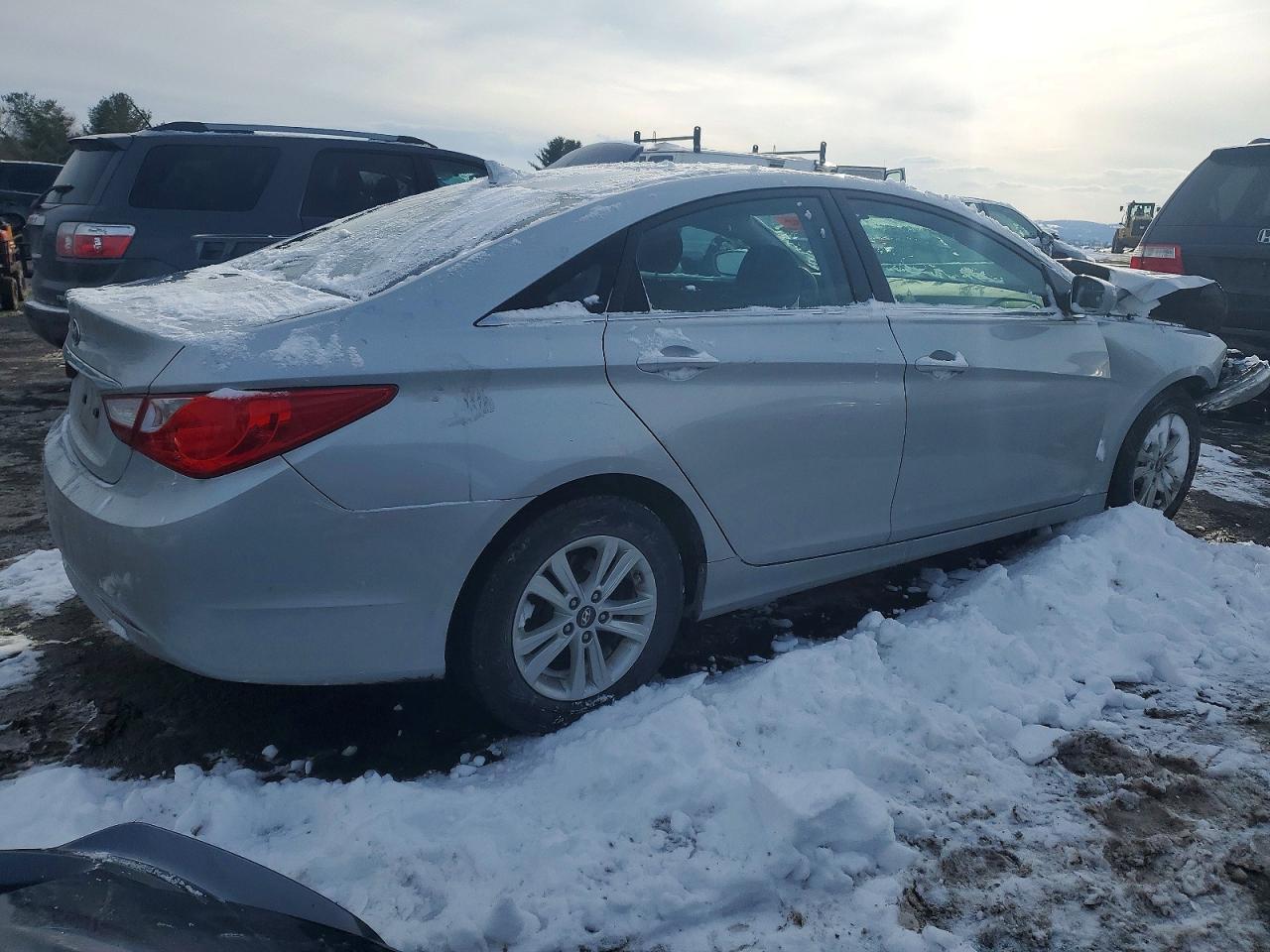 2011 HYUNDAI SONATA
