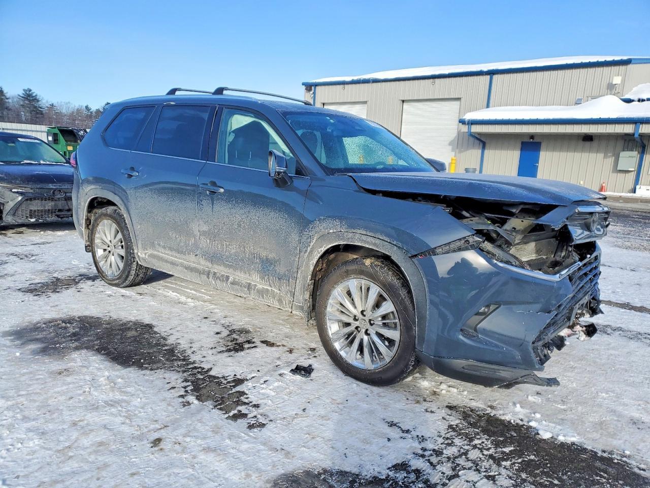 2024 TOYOTA HIGHLANDER