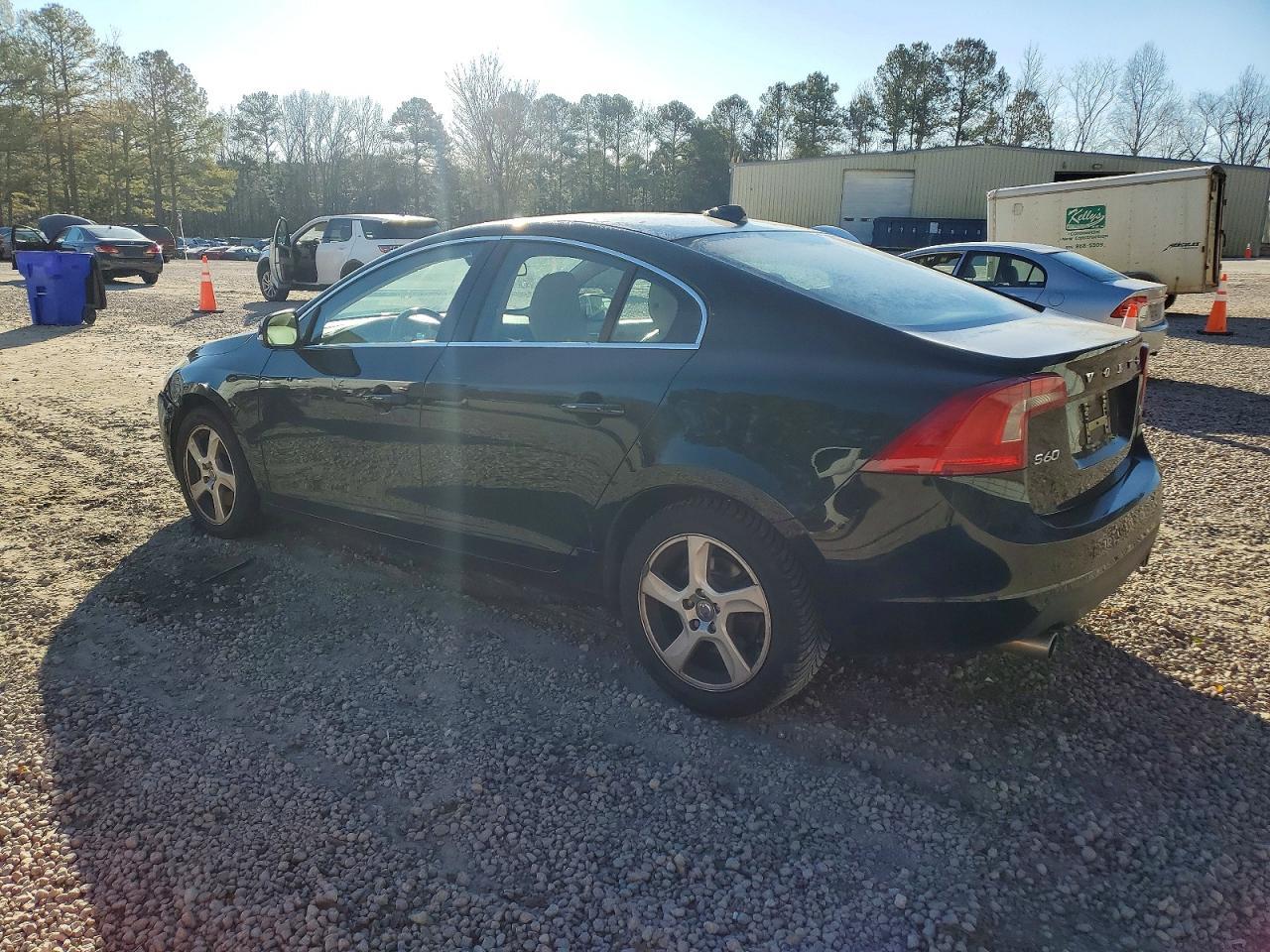 2013 VOLVO S60
