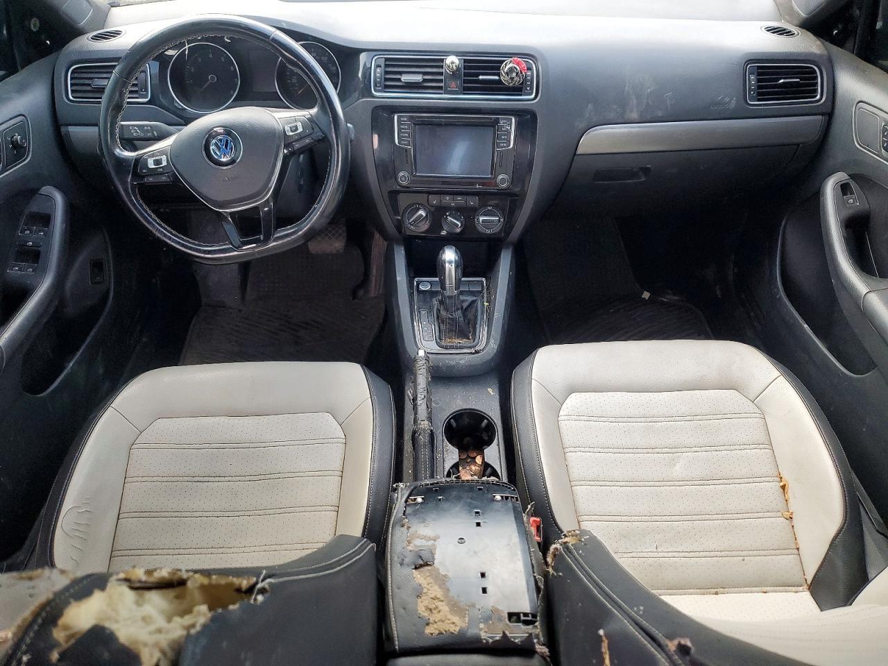 2016 VOLKSWAGEN JETTA
