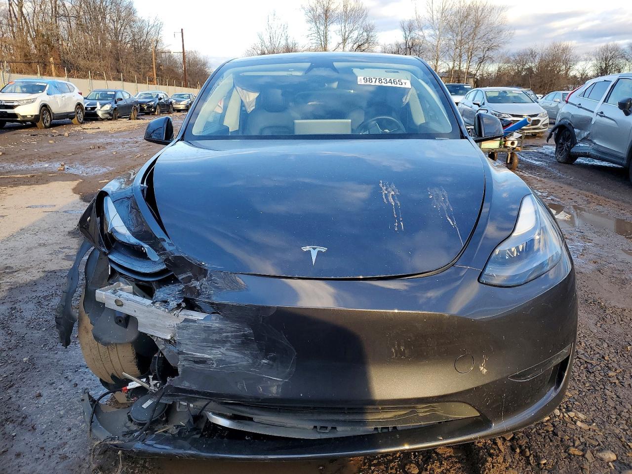 2024 TESLA MODEL Y