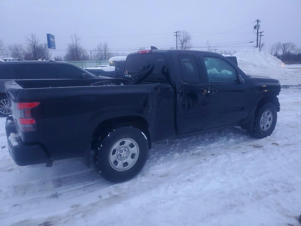 2023 NISSAN Frontier