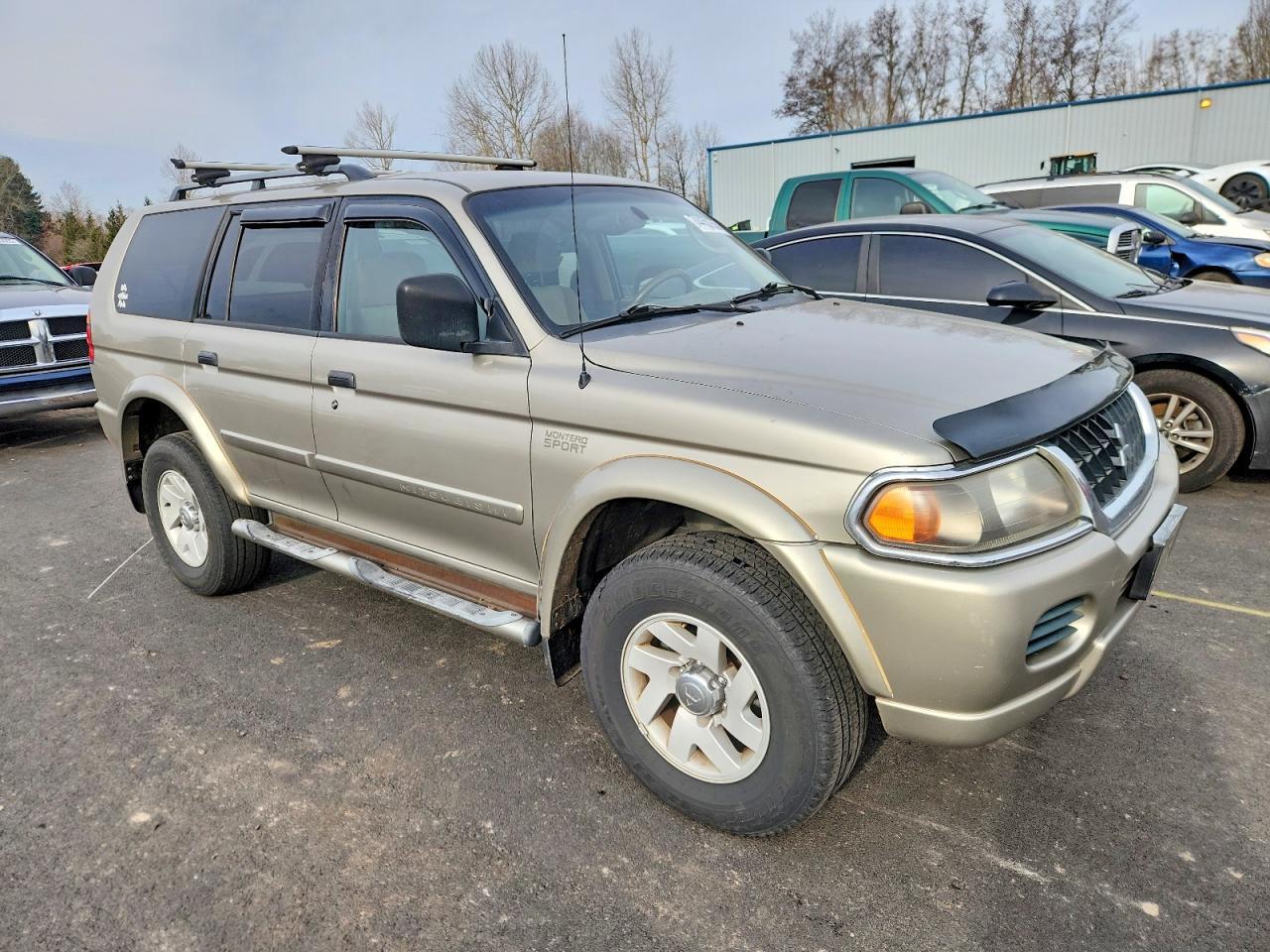 2002 MITSUBISHI Montero