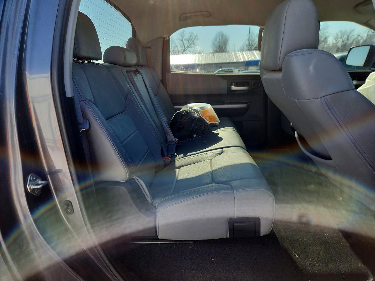 2017 TOYOTA TUNDRA