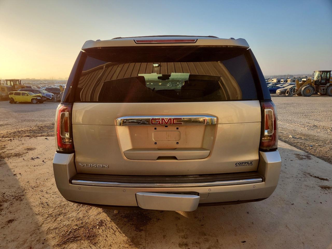 2016 GMC Yukon
