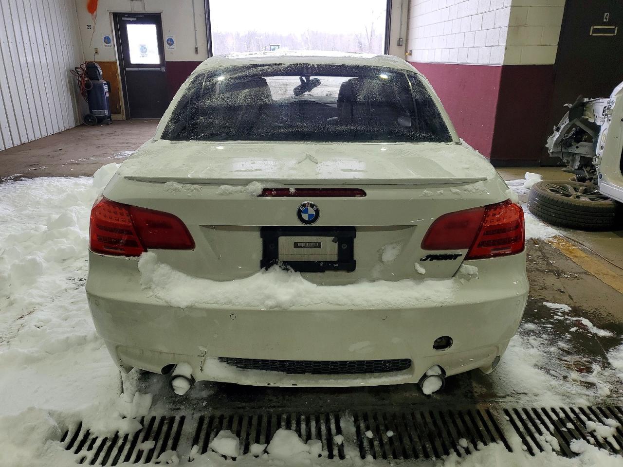 2012 BMW 3 SERIES