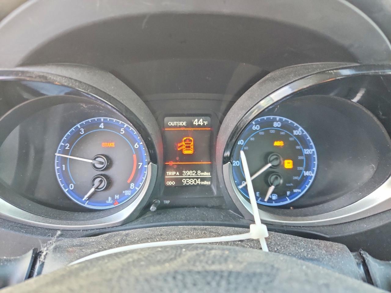 2016 TOYOTA COROLLA
