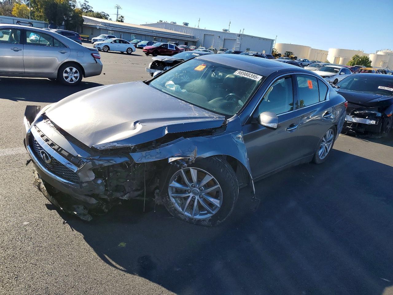 2017 INFINITI Q50