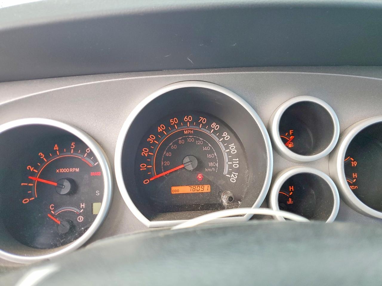 2012 TOYOTA TUNDRA