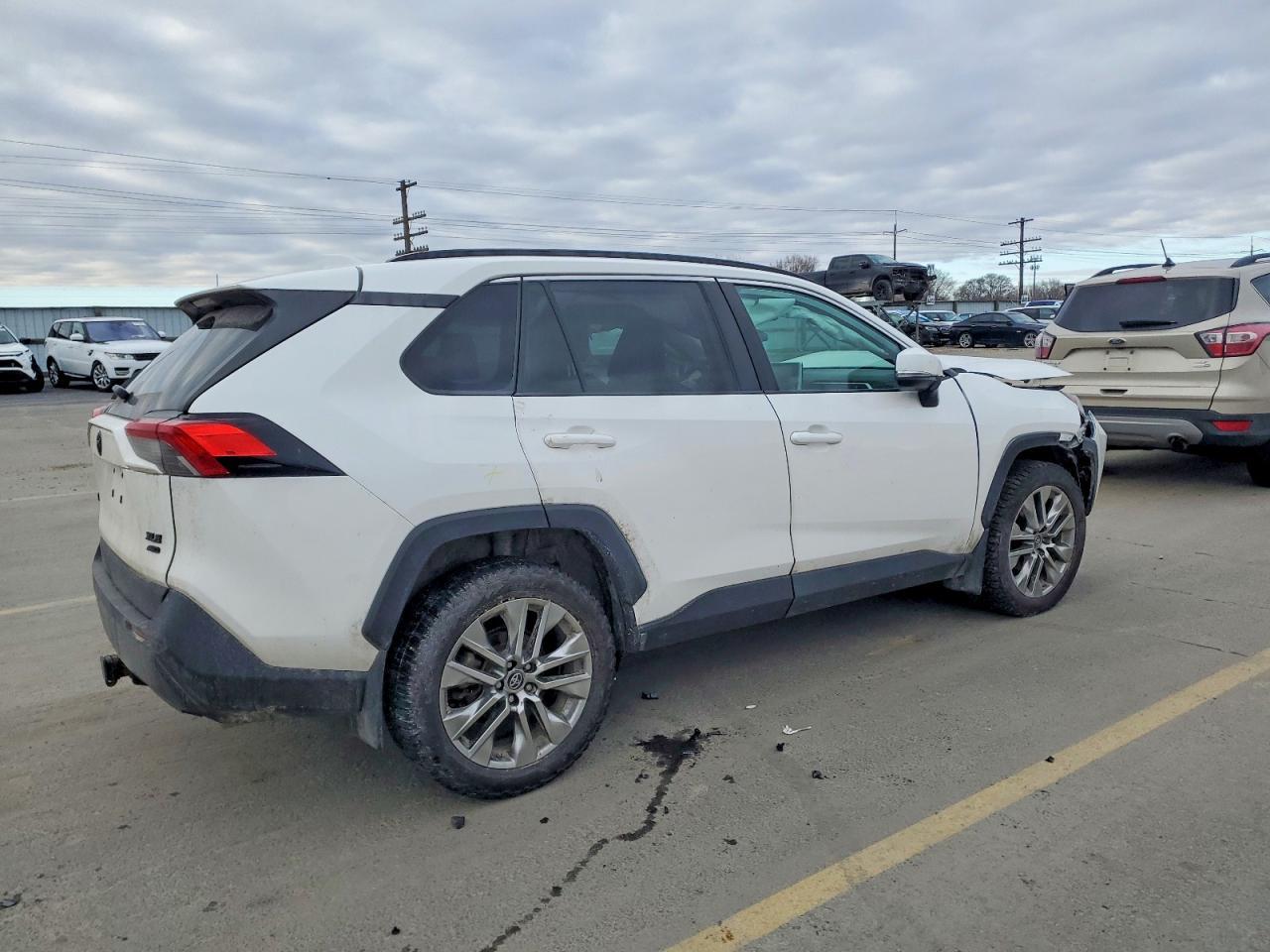 2019 TOYOTA RAV4
