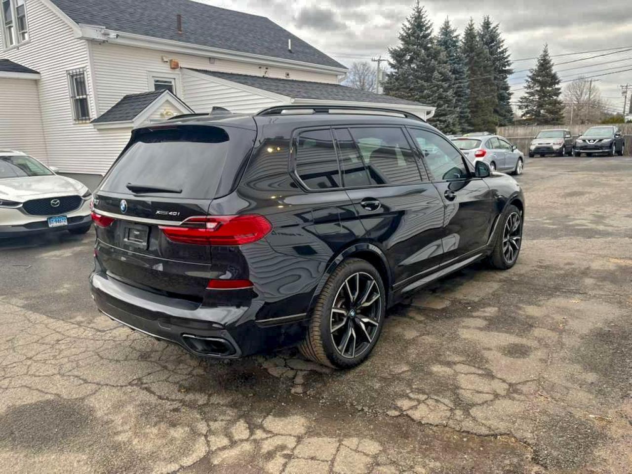 2021 BMW X7