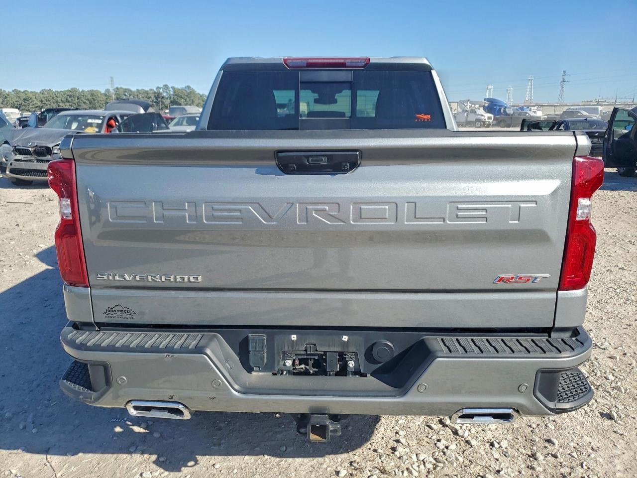 2025 CHEVROLET Silverado