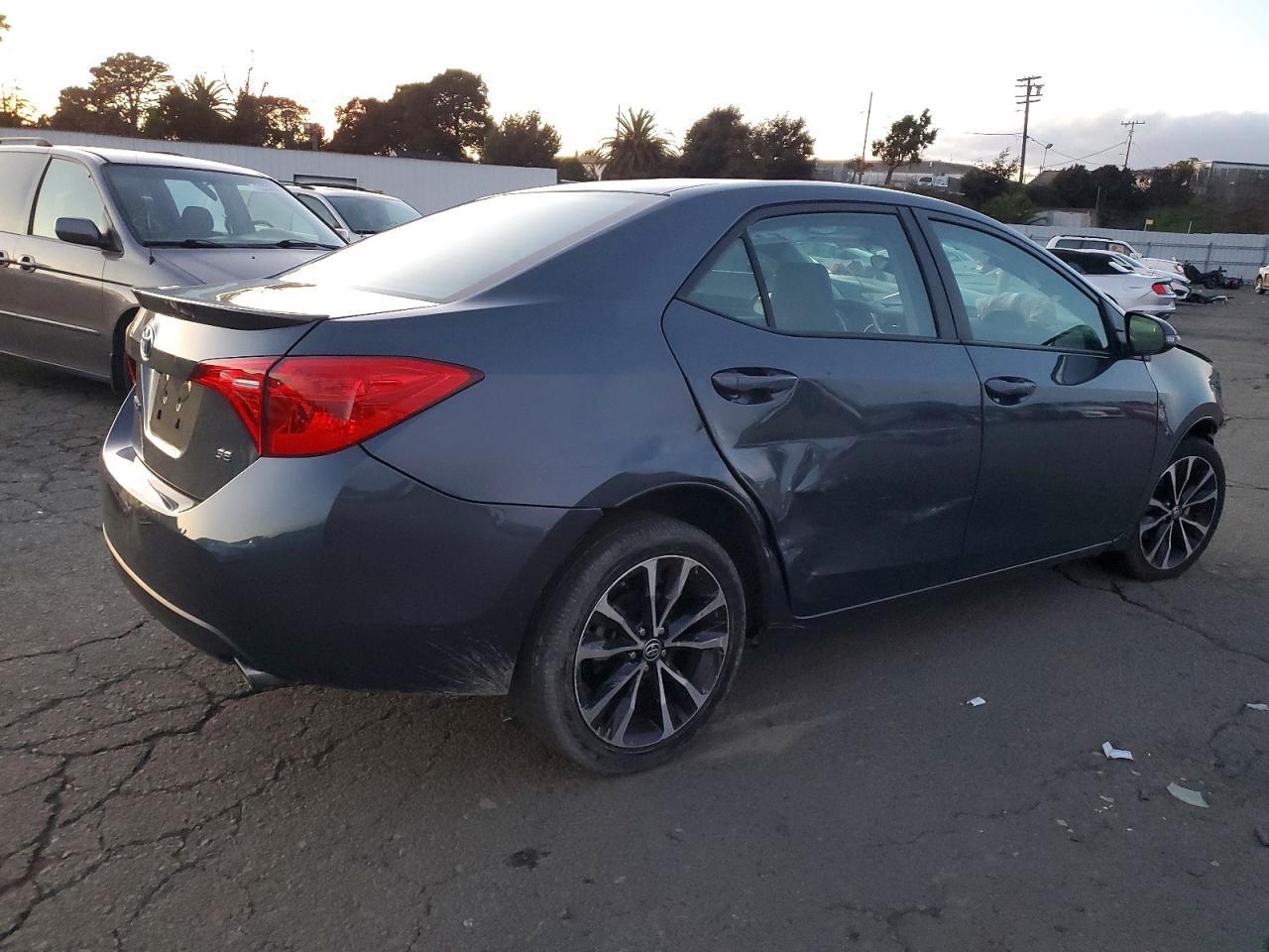 2019 TOYOTA COROLLA