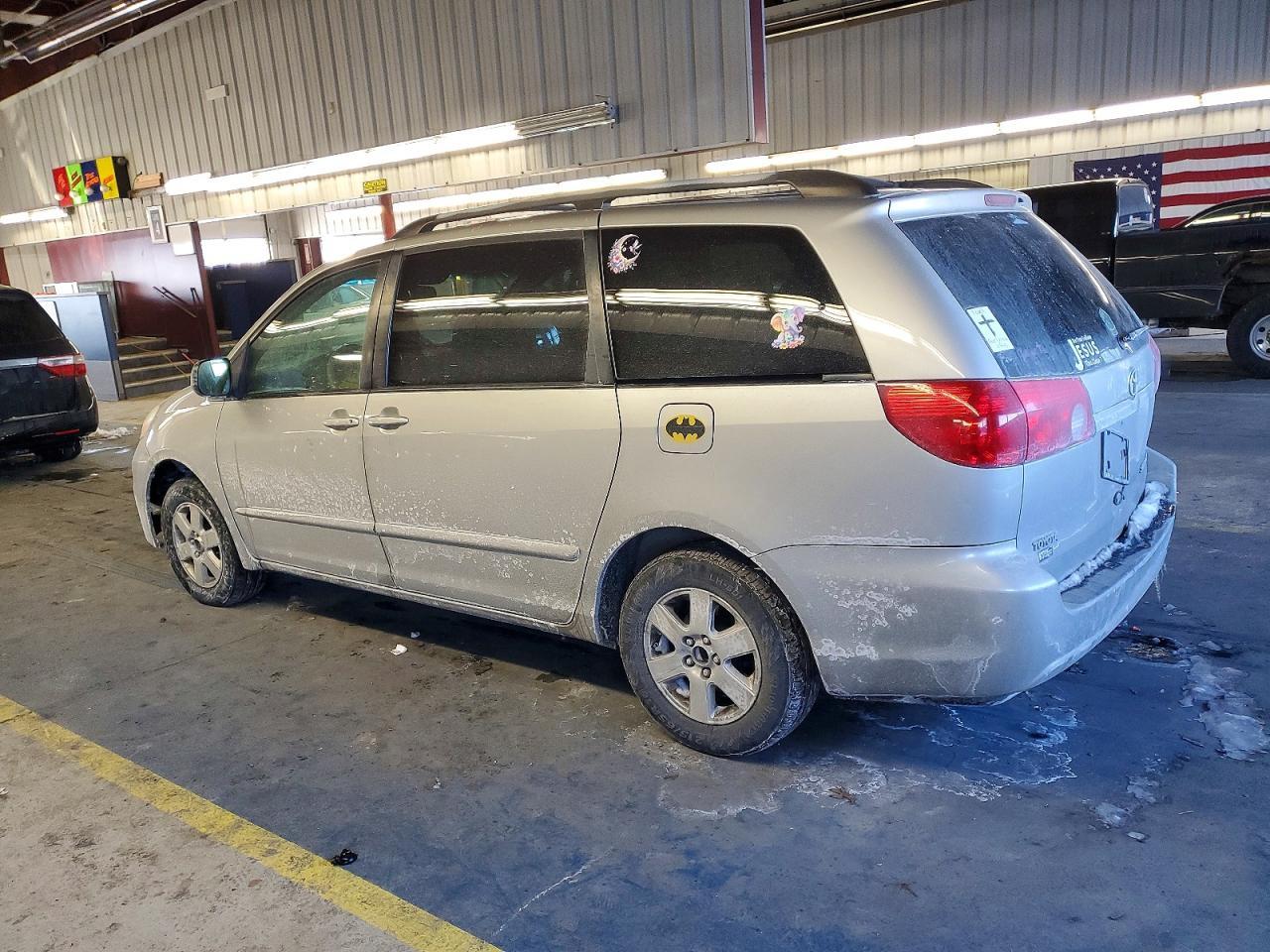 2008 TOYOTA SIENNA